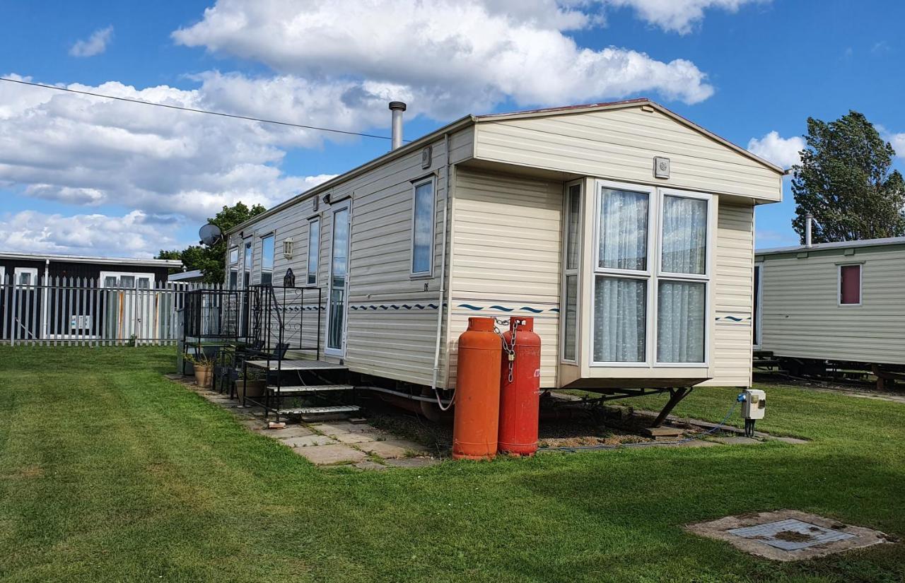 King'S Caravan Park, Caravan To Sleep 6 People Chapel Saint Leonards Bagian luar foto