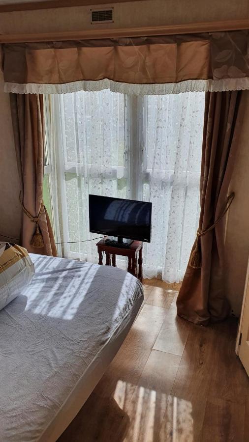 King'S Caravan Park, Caravan To Sleep 6 People Chapel Saint Leonards Bagian luar foto